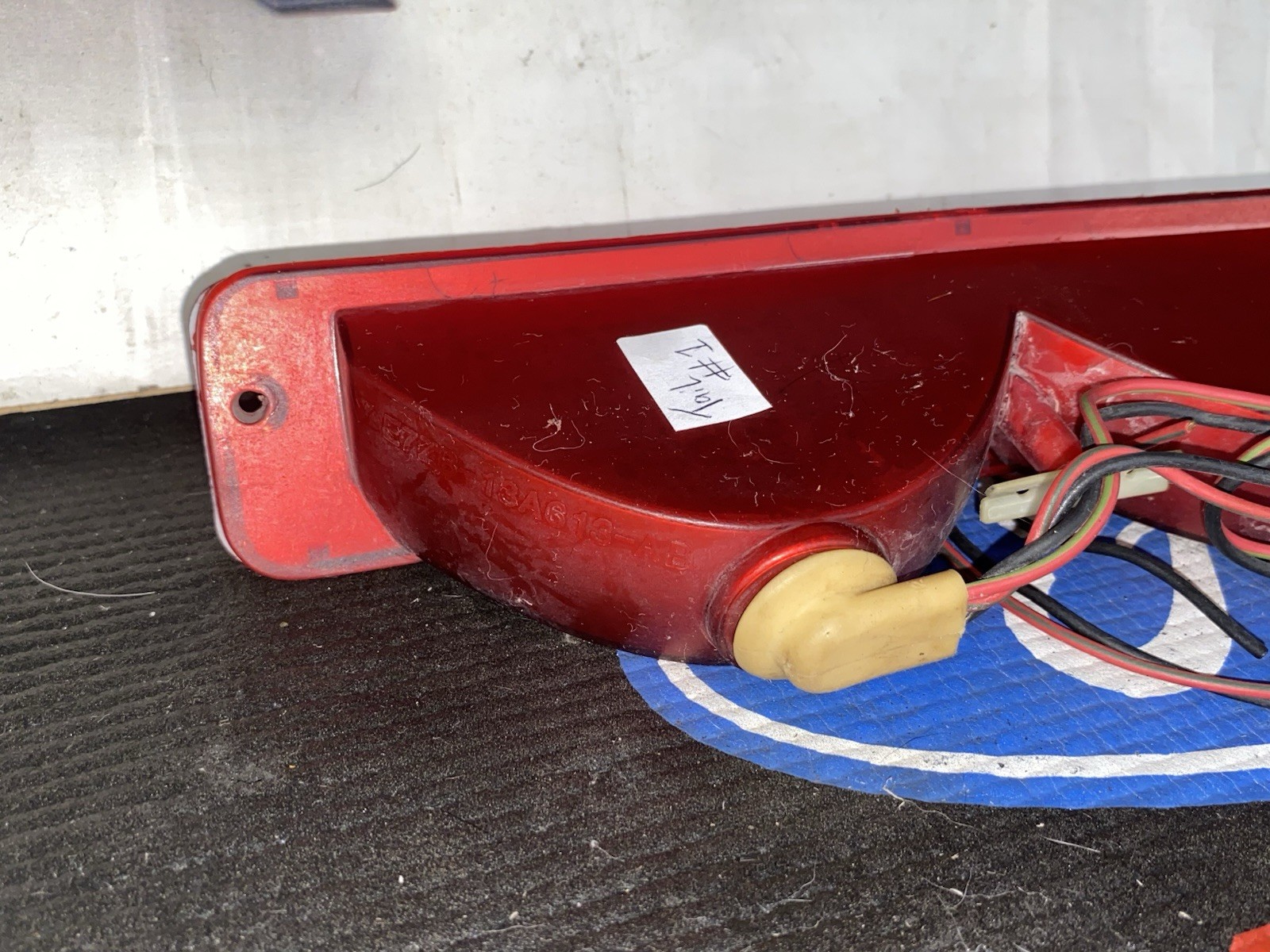 Ford GT 1987-1993 Center brake light