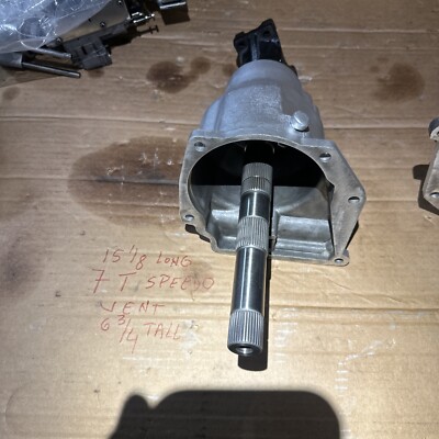 FORD C4 TRANS 4X4 ADAPTOR & OUTPUT SHAFT ASSY CAST D0TP-7A040-A