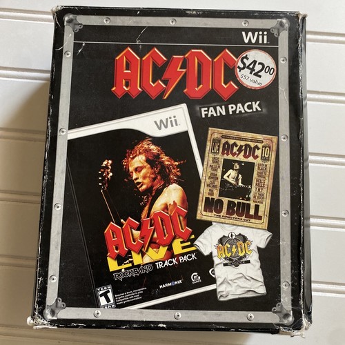 AC/DC Fan Pack: Includes Sealed AC/DC Track Pack Sealed DVD And Brand New Tshirt - Afbeelding 1 van 3