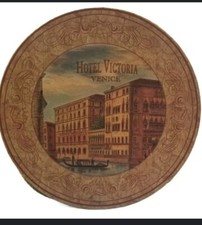 Vtg Decorative Women's Hat Box Hotel Victoria Venice "Antique" Large 14" Cord