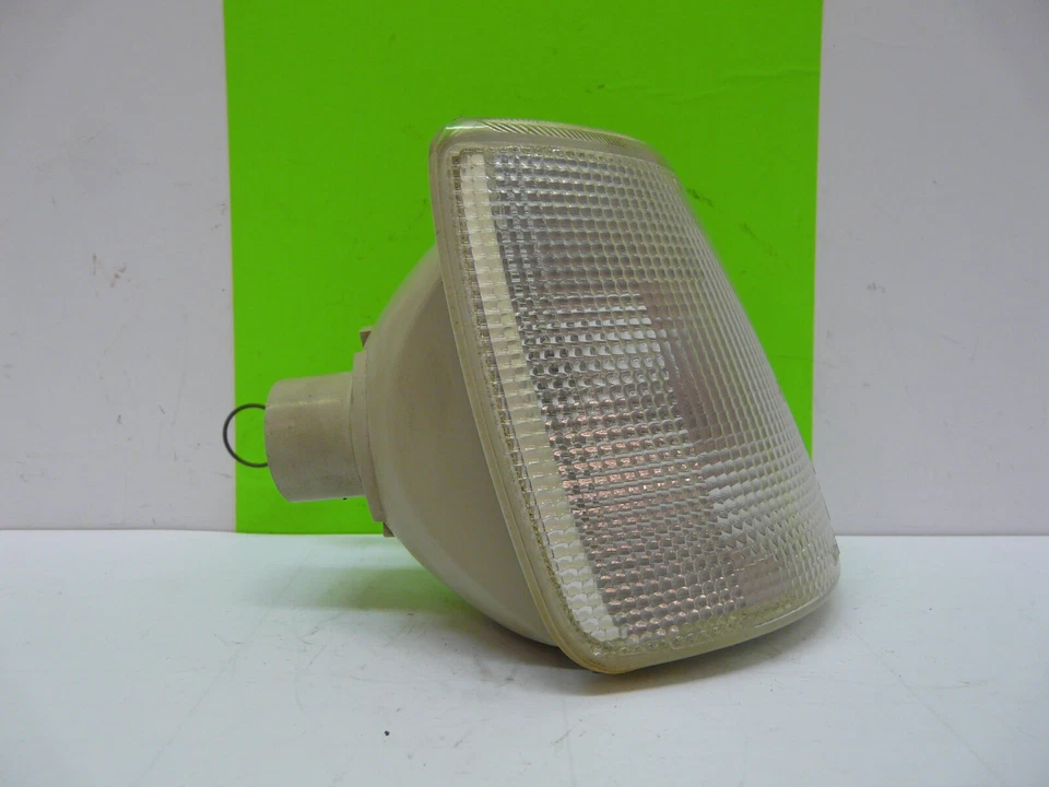 Freccia Destra Seat Ibiza I (021A) 91-93 Restyling New Style Indicatore Bianco - Immagine 2 di 4