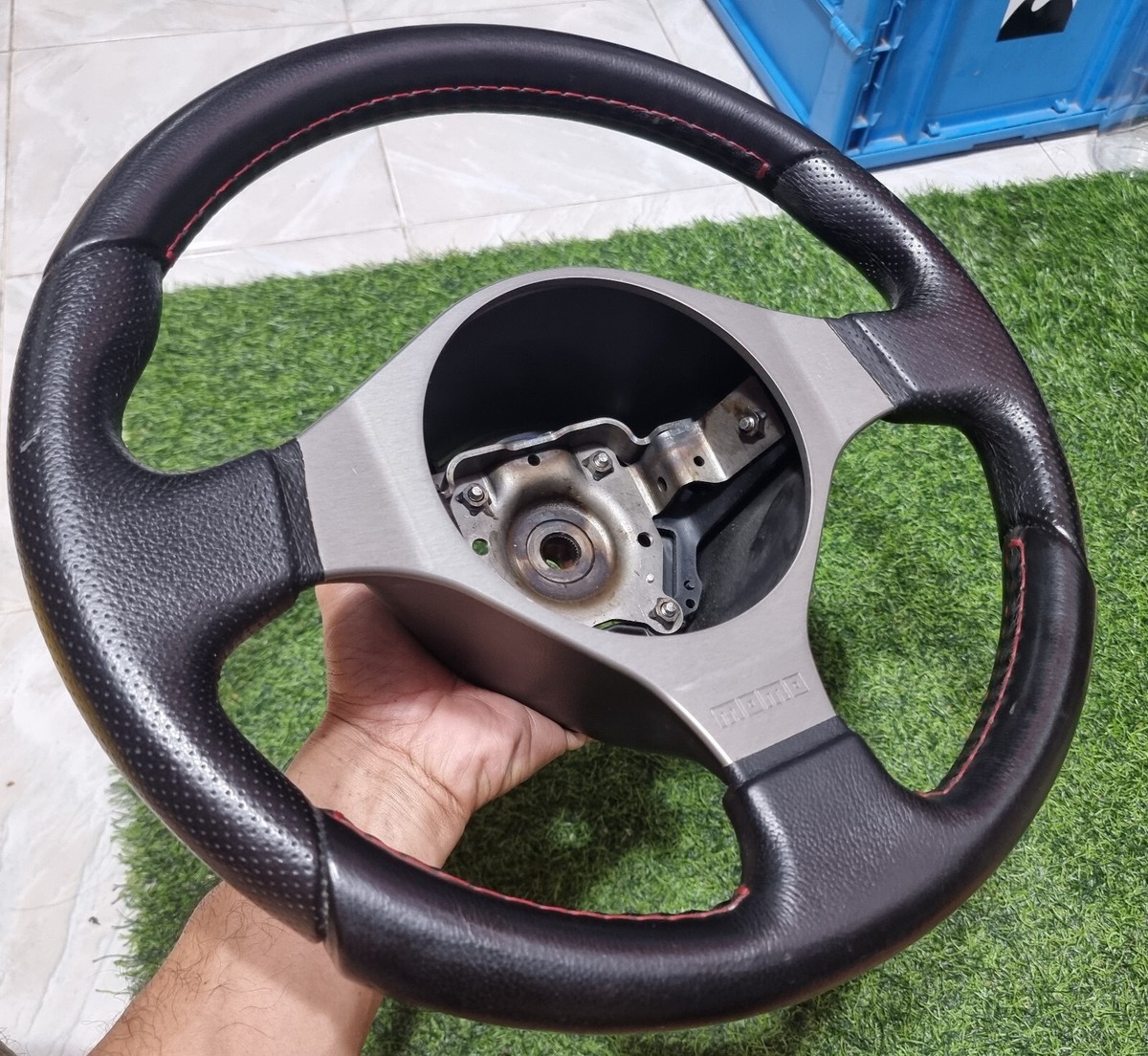 リ*ナ様 MOMO　FULL SPEED BLK/RED 33 MOMO Full Speed Steering Wheel 348mm - Red - RHDJapan