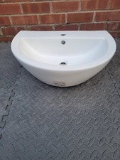 Jadiete  Made By Tpplc ( Travis Perkins )   Wash Hand Basin             Damaged 