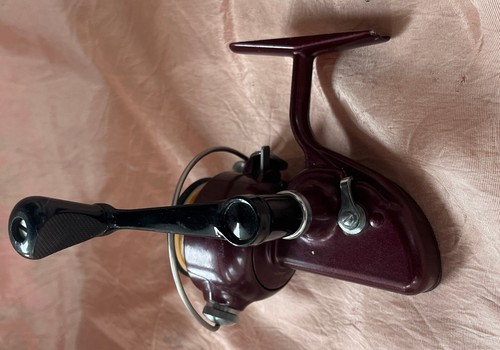 VINTAGE 1970s SHAKESPEARE WONDEREEL ROYAL MAROON model 2052 DA FISHING REEL EX+ - Picture 11 of 12