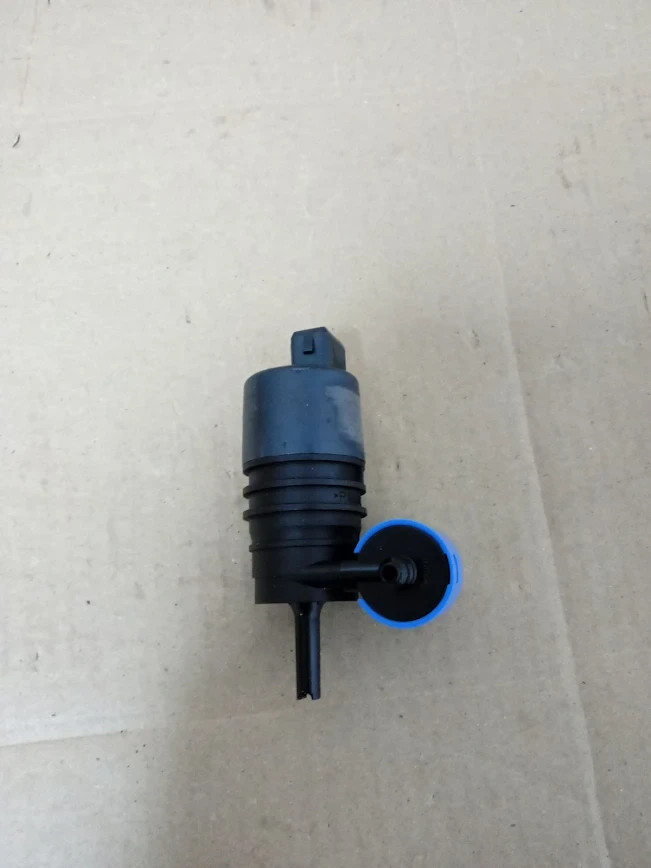 Febi Bilstein 10275 Washer Pump For Windscreen Washing System 1pc