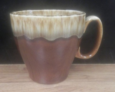 VINTAGE CANONSBURG BROWN DRIP GLAZE COFFEE TEA  CUP ..BROWN  DRIP GLAZE...