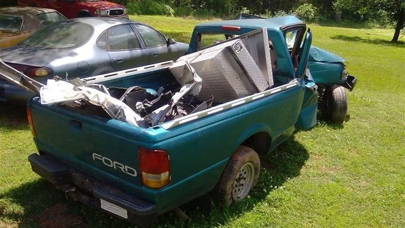 Luz de freio de alta montagem 3ª luz de freio compatível com 94-00 Mazda 2300 fabricante de equipamento original - Imagem 4 de 4