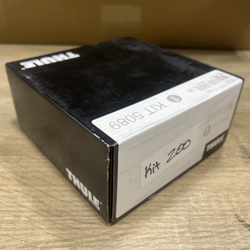Kit de baca de techo Thule 5089 ajuste directo negro para Ford Focus RS 2016-2018 KIT 200 Foto 2 de 4