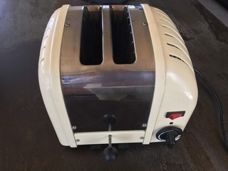 Dualit 2SL GB Creme Toaster Edelstahl 2 Scheiben 20247