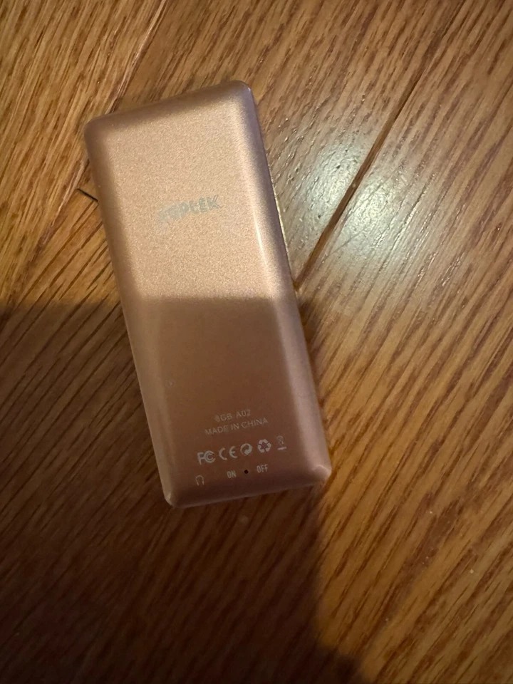 AGPTEK A02 8GB MP3 Player, 70 Hours Playback Lossless Sound Music Player ***Read - Image 3 of 4