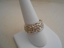 Sterling Silver Floral Cut Out Band Ring 333307