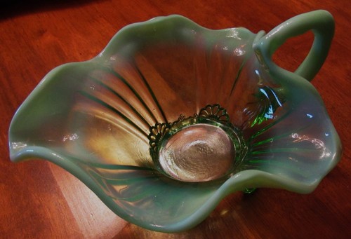 JEFFERSON ?? GREEN OPALESCENT VINTAGE PITCHER SAUCE DRESSING - Picture 4 of 8