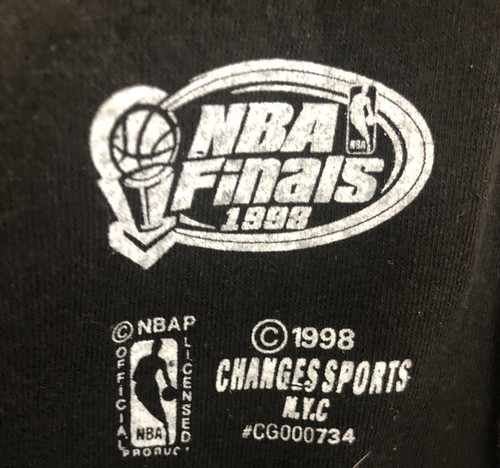 Chicago Bulls Benny The Bull 1998 NBA Champions Black T-Shirt NWOT XL - Picture 6 of 8