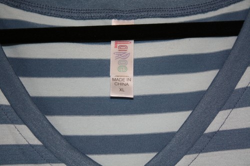 NWT LuLaRoe Sz XL Top Christy V-Neck Tee Blue on Blue Stripe Short Sleeve - Picture 3 of 4