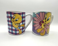 SET of 2 VTG Tweety Bird Mugs Looney Tunes Ceramic Coffee Cup Mug Gibson Flower