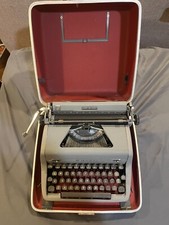 1950s Vintage Royal Quiet De luxe Typewriter Works thumbnail