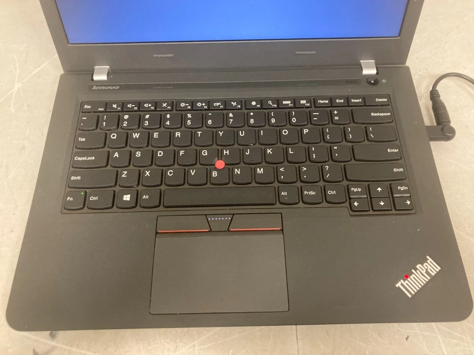 Portátil Lenovo ThinkPad E550 15" Intel Core - Botas, Error de batería Foto 3 de 4