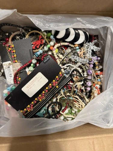 8+ Lbs Scrap Junk Costume Jewelry Beads Vintage Modern for Crafting Box A018 Lot