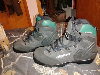 Alpina Alpitex Nordic Cross Country Ski Boots Size EU41 US8 NNN-BC bindings 3346