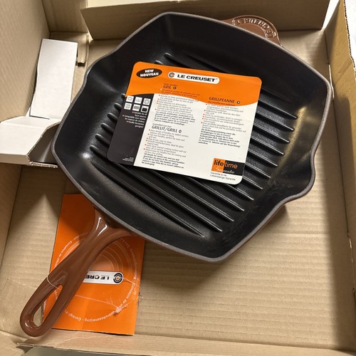 Le Cast Iron 10.25 Inch Square Skillet Grill, Chestnut- New Open Box