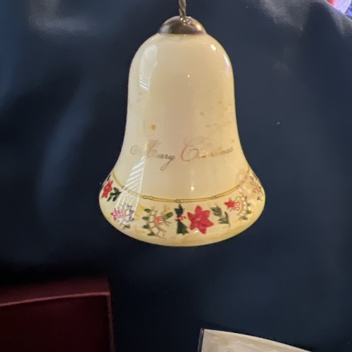 D252- Ne'Qwa Kunst Frohe Weihnachten von Sandy Clough Glas Glocke Ornament 7181147 - Bild 4 von 11