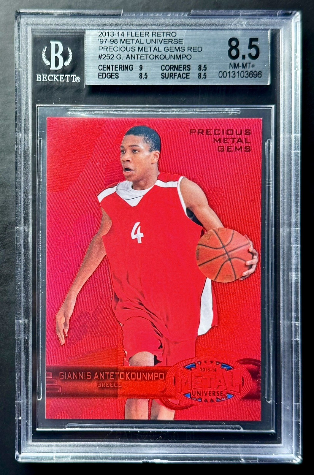 2013-14 Fleer Retro GIANNIS ANTETOKOUNMPO #/150 Precious Metal Gems Red BGS 8.5