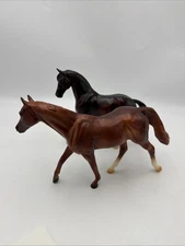 Breyer Reeves Traditional Horse Lot of 2 – Arabian Stallion & Mare – Vintage