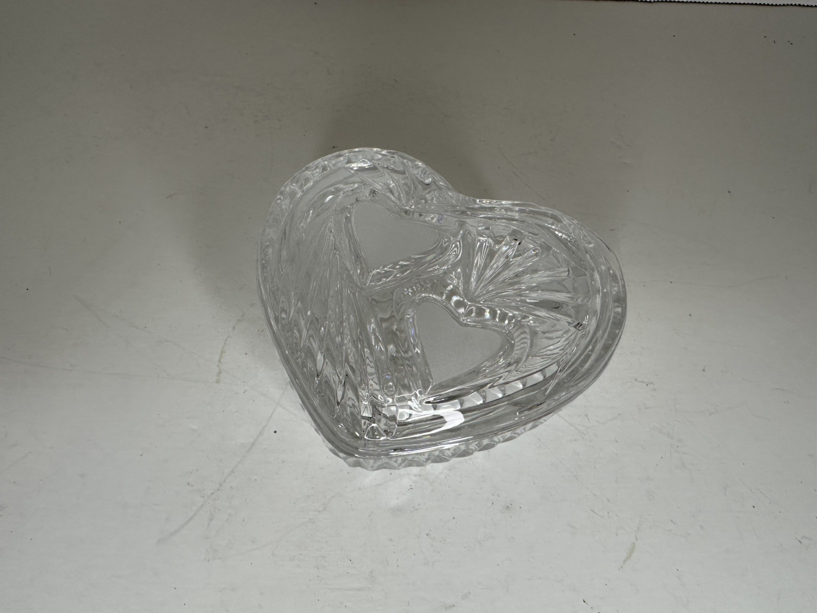 VINTAGE Heart Shaped Clear Crystal Jewelry Trinket Box 2 Frosted Center Hearts