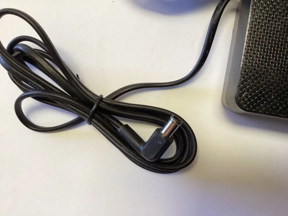 Original OEM Samsung BN44-01013A 19V 2.53A AC Adapter for Samsung Monitor TV - Bild 3 von 4