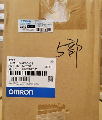 Omron R88M-1L5K030C-S2 Servo Motor 1PC New R88M1L5K030CS2 Expedited Shipping