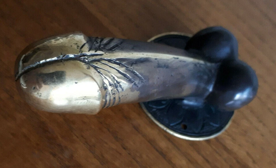 15 cm Metal Bronce Perchero Vestidos Gancho Falo Estatua WC Cadenas Puerta Manija - Imagen 4 de 4