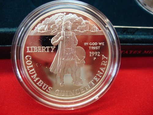 1992 U.S. MINT COLUMBUS QUINCENTENARY 2 PC. PROOF SET - DOLLAR & HALF - NICE - Picture 3 of 11