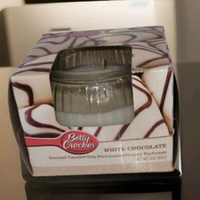 Betty Crocker White Chocolate Scented Candle - 85g - Made in USA - Rare ๐