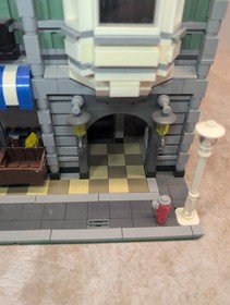 Lego City Town Green Grocer 10185 Creator Building No People, Items Shown