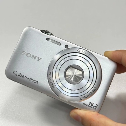 Sony Cyber shot DSC-WX30 Digital Camera 16.2MP 5x Optical Zoom Silver AF Lock - Picture 7 of 14