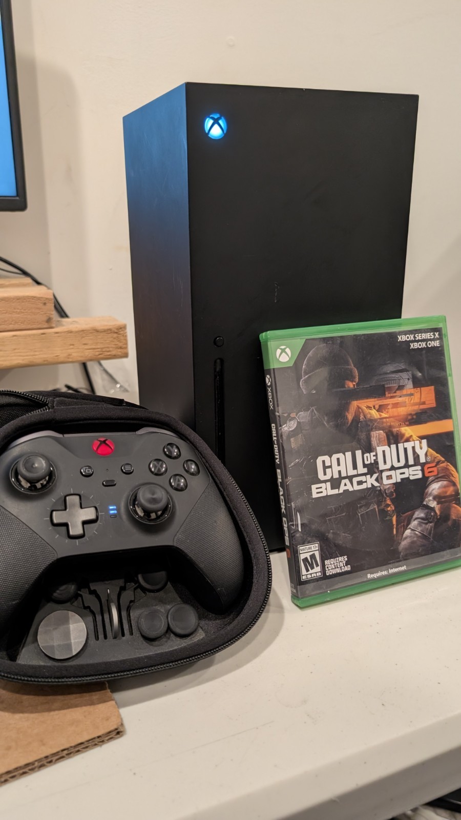 Xbox Series X 1 TB Bundle Elite Series 2 Controller Call of Duty Black Ops 6