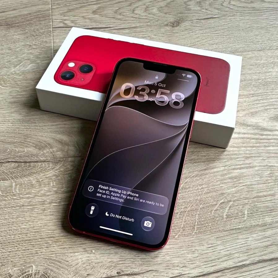 Apple iPhone 13 · 256GB, photo 1 of 5