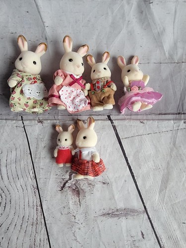 Calico Critters Hopscotch Rabbit Family Of 6 Sylvanian Families