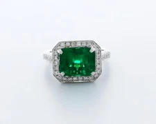 5.5CT Natural Diamond Green/SI1 Emerald Cut 18K Gold 4-Prong Vintage Accent Ring