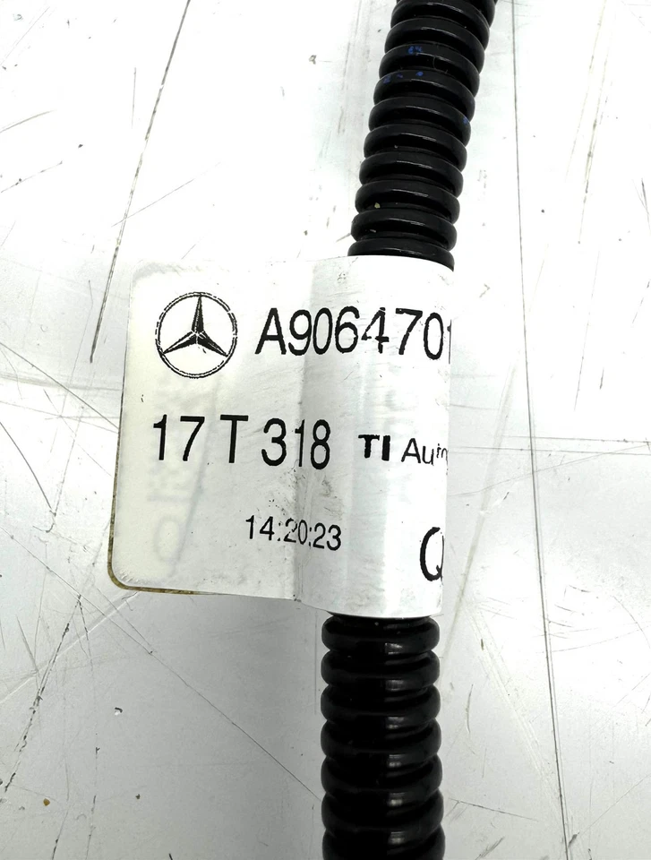 Inyector AdBlue original Mercedes Sprinter W906 + tubo de entrega + cable Foto 4 de 4