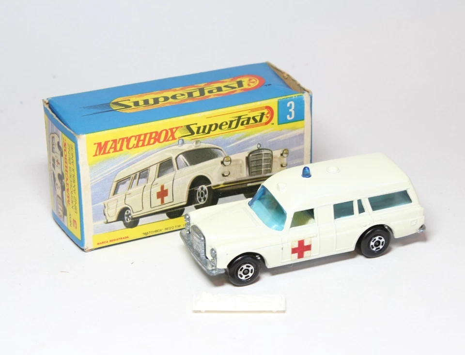 Matchbox Lesney Superfast MB 3 Mercedes Benz Binz Ambulance - Wide Wheels - Image 2 of 3