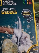 National Geographic STEM Geodes Kit 2 Geodes, Goggles, Guide 8-11 Years