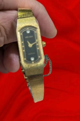 Vintage Belair Women's Gold Tone Rectangle CZ Diamond Watch Needs new Battery - Picture 2 of 6