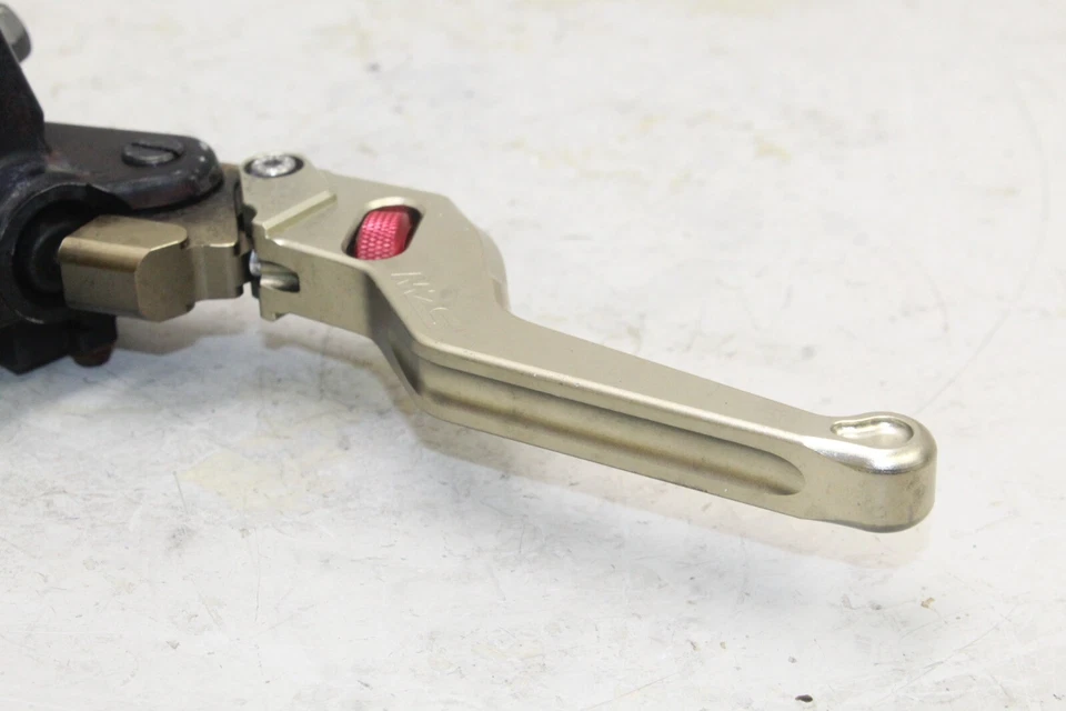 04-09 YAMAHA FZ6 OEM FRENO DELANTERO CILINDRO MAESTRO CON PALANCA Foto 4 de 4