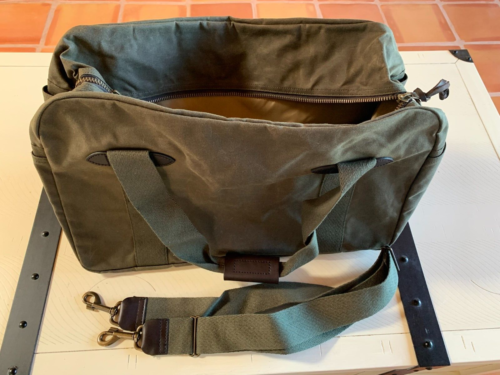 Filson Tin Cloth Medium Duffel Bag W/Bridle Leather Otter Green Oil Finished NEW