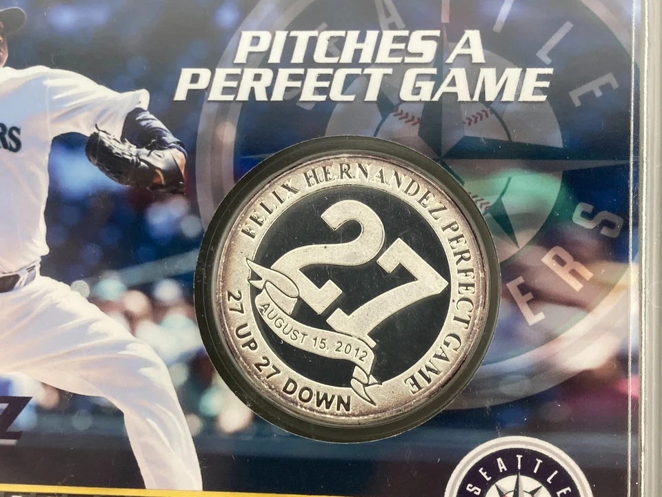 Moneda de juego perfecta Highland Mint Seattle Mariners Felix Hernández 2012, soporte Foto 2 de 4