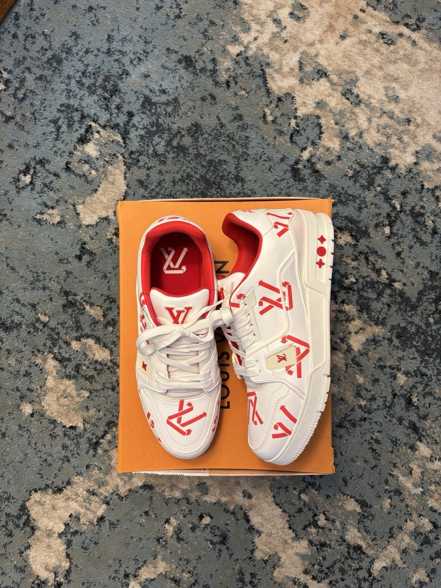LV shoe brand new size 10.5 ? LV TRAINERS – BLACK – BRAND NEW ? SIZE 10.5 main image 4