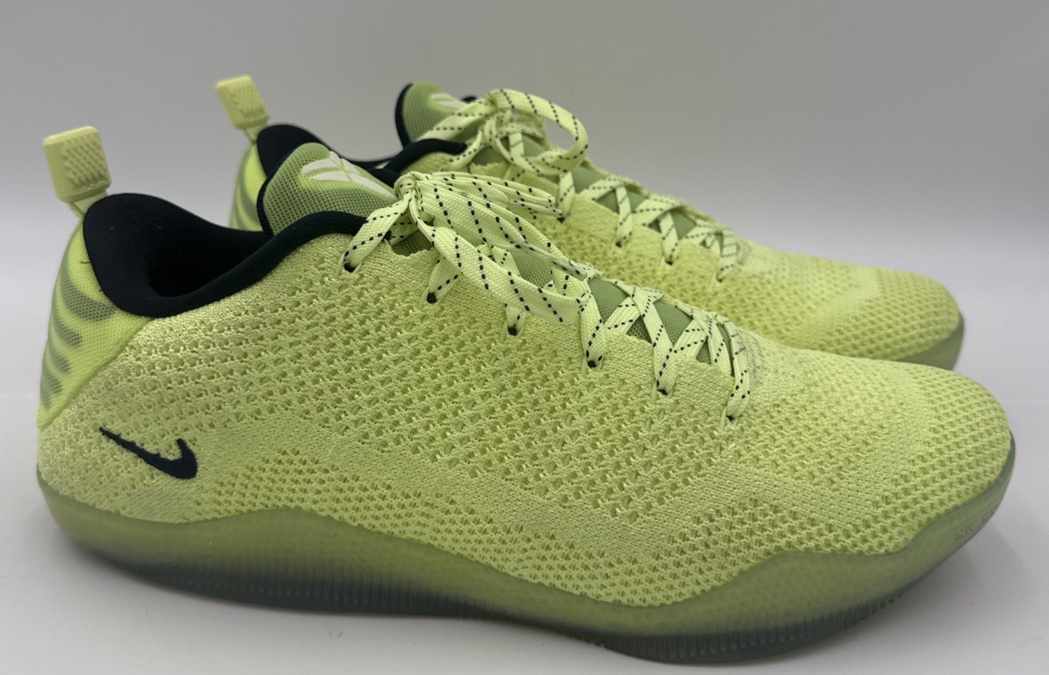 Size 10 Nike Kobe 11 Elite 4KB Low Ghost of Christmas Past in mint condition.