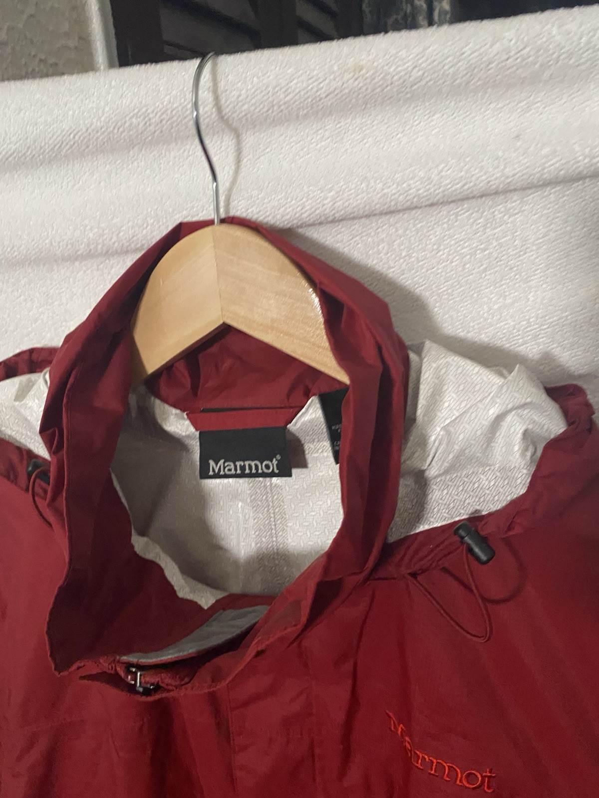 Sold Out Marmot PreCip Rain Jacket Men L Burgundy Red Hood Vent Full Zip 41200 image 2