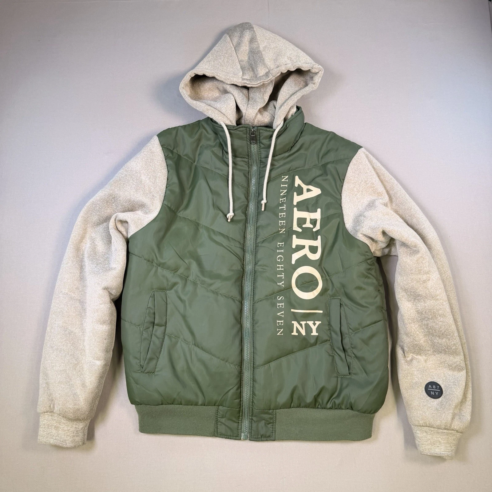 Aeropostale Jacket Mens Large Green/Tan Hooded Full Zip Puffer Sweatshirt Hybrid
Opens in a new wind